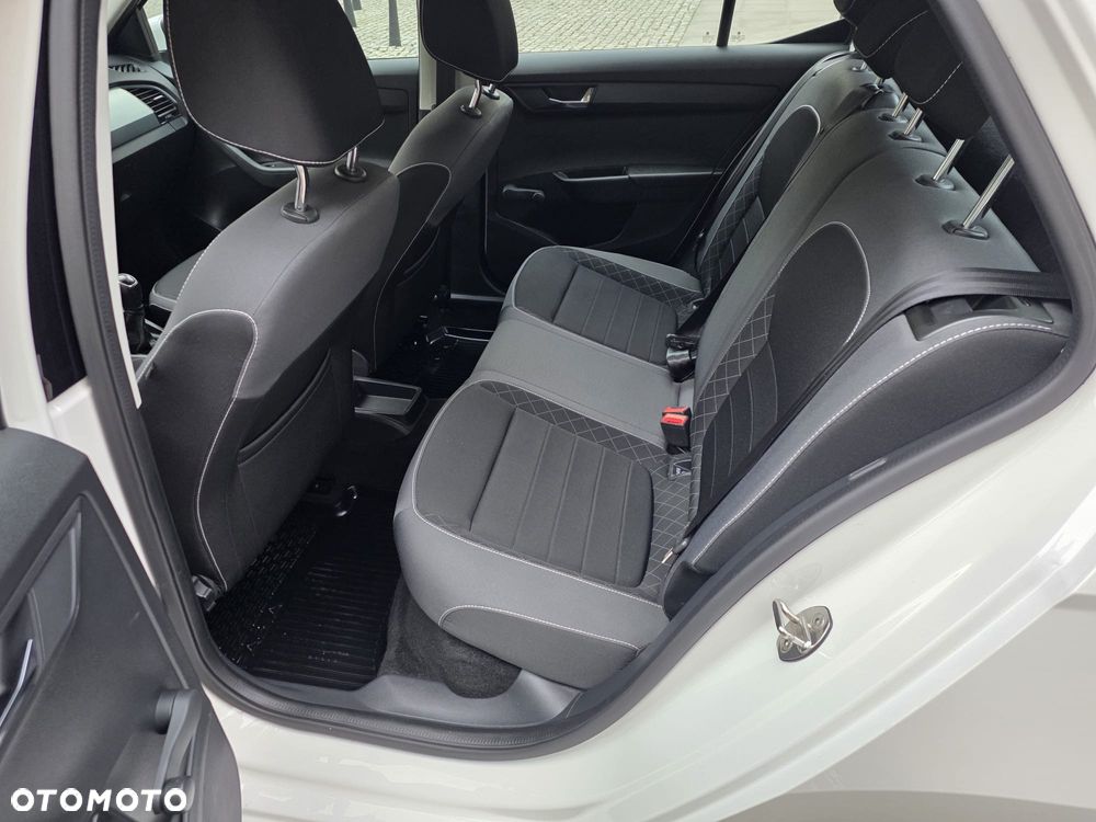 Skoda Fabia 1.0 TSI Ambition - 8