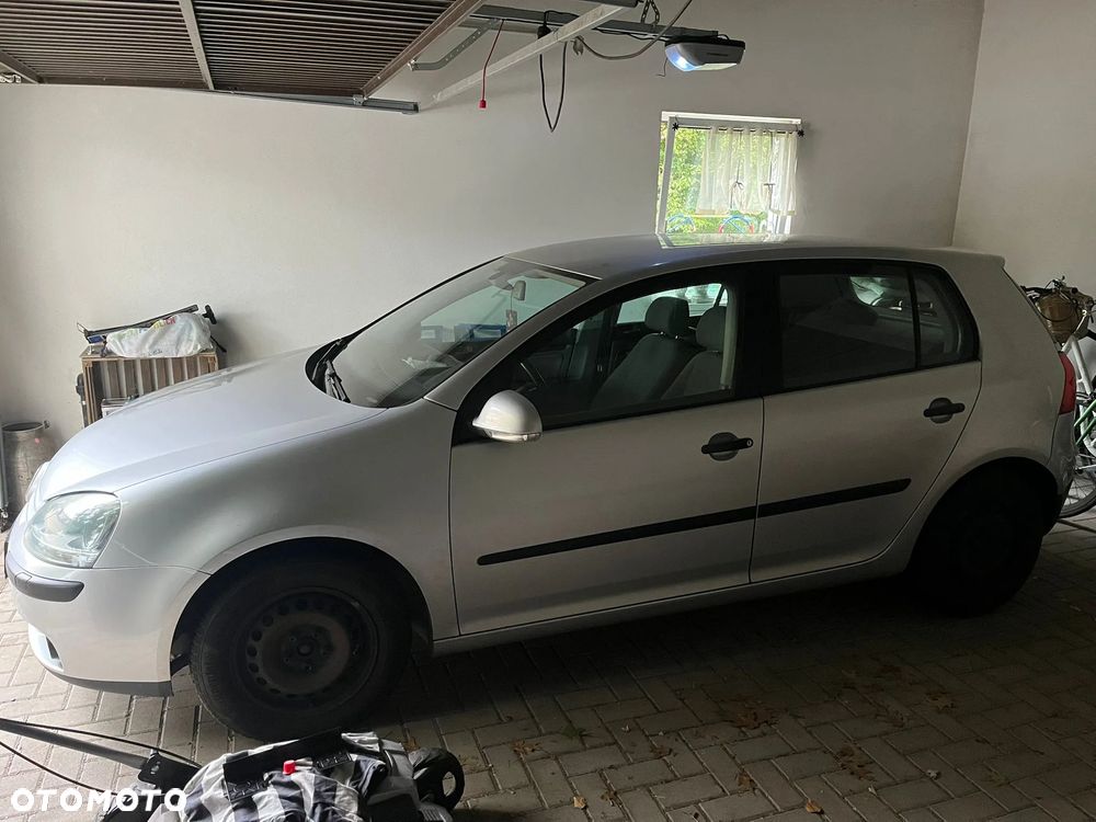 Volkswagen Golf V 1.4 FSI Comfortline - 2