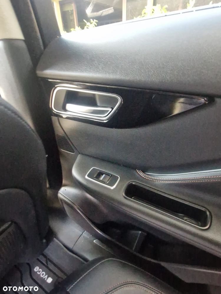 Jaguar F-Pace 2.0 i4D AWD Pure - 21