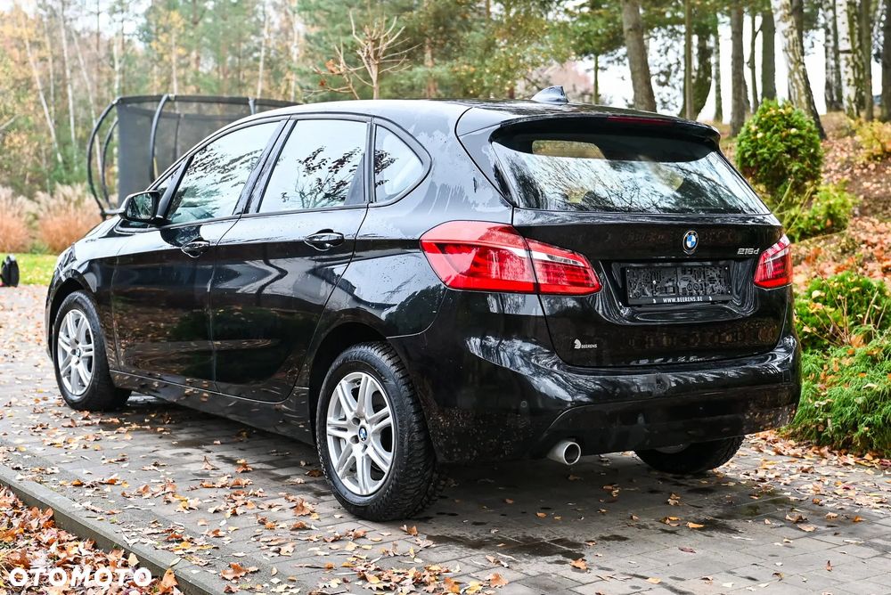 BMW Seria 2 216d - 5
