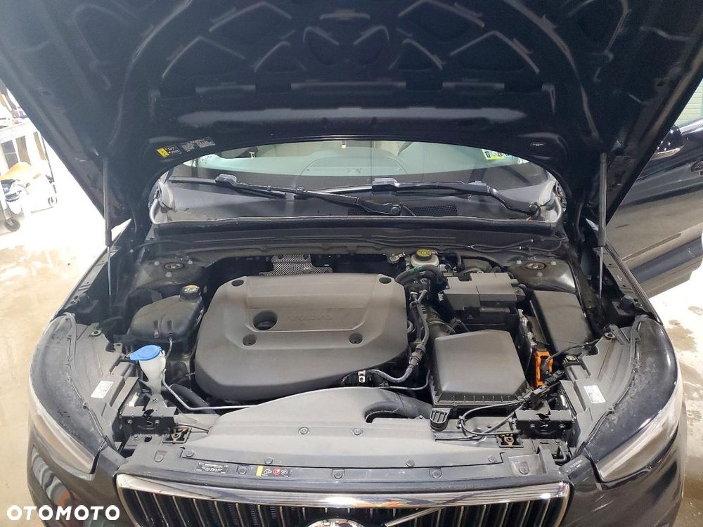 Volvo XC 40 B5 AWD Ultimate Dark - 13