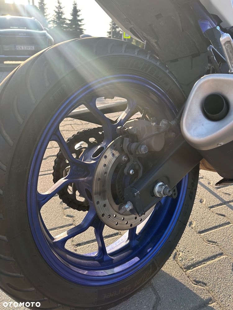 Yamaha MT - 18