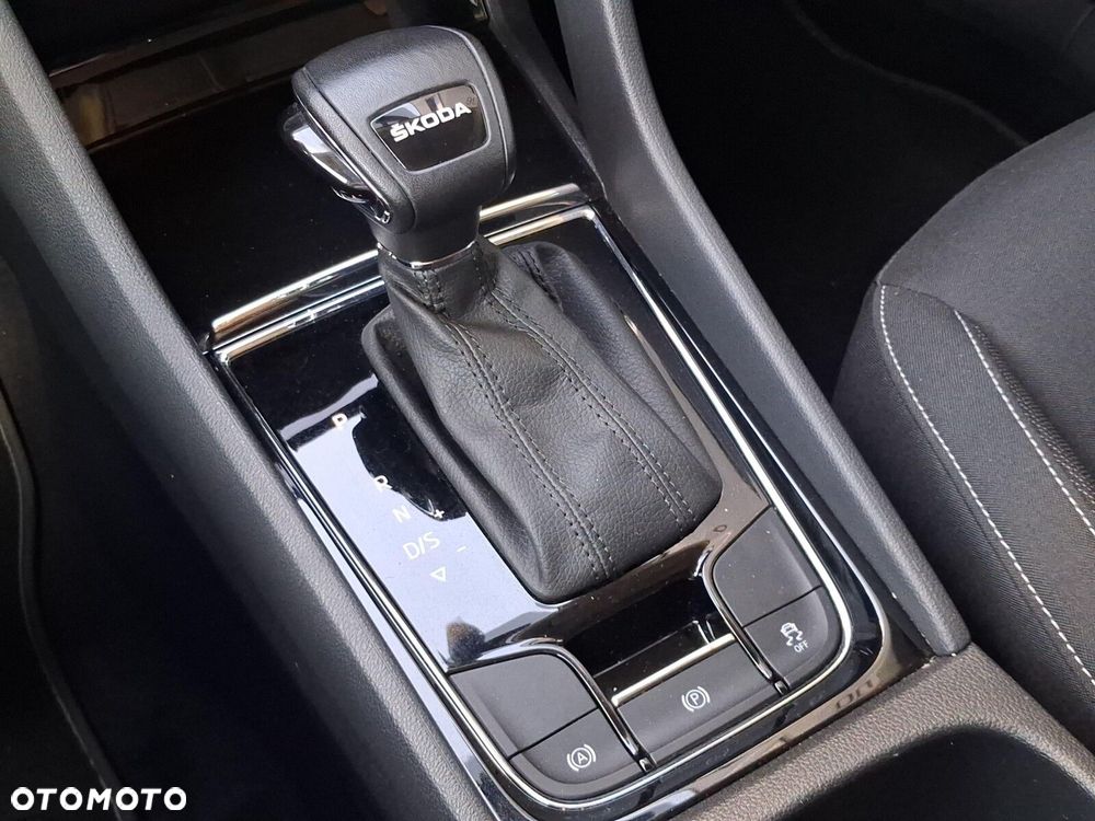 Skoda Karoq 1.5 TSI ACT GPF 4x2 Style DSG - 27