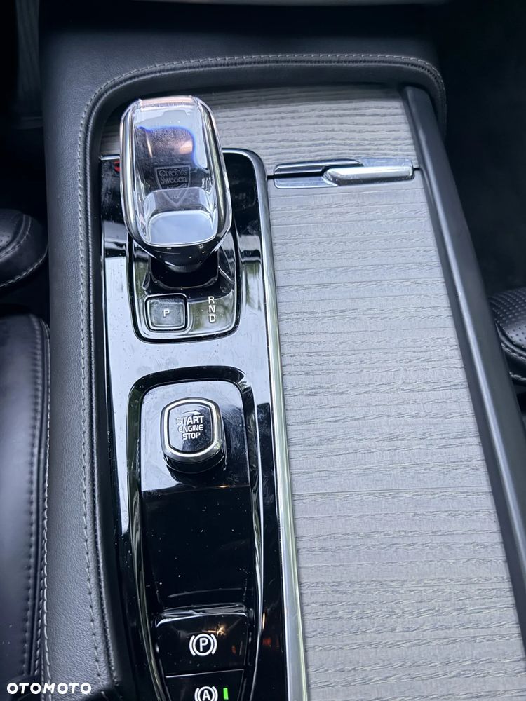 Volvo XC 90 ver-b5-d-awd-inscription-7os - 11