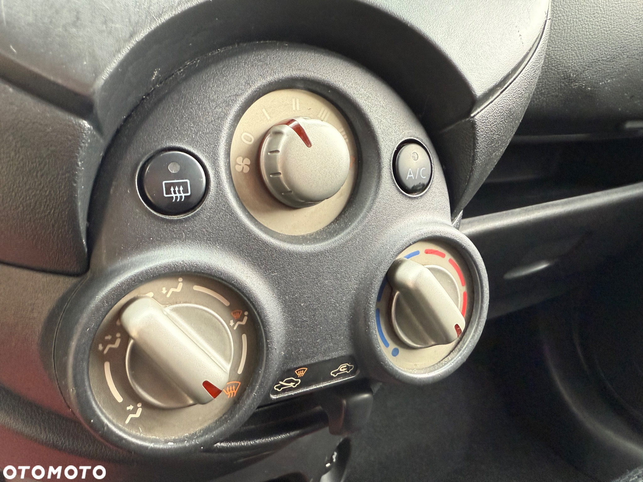 Nissan Micra 1.2 Tekna - 10