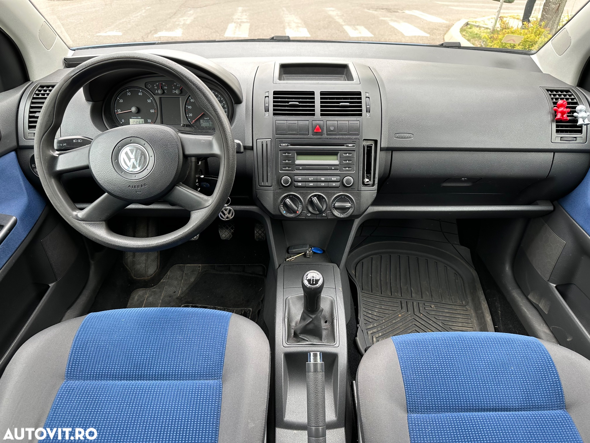 Volkswagen Polo 1.2 Attractive - 5