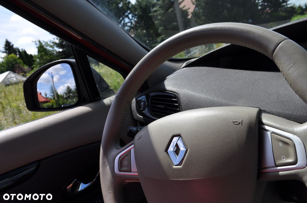 Renault Scenic dCi 130 FAP Bose Edition - 14