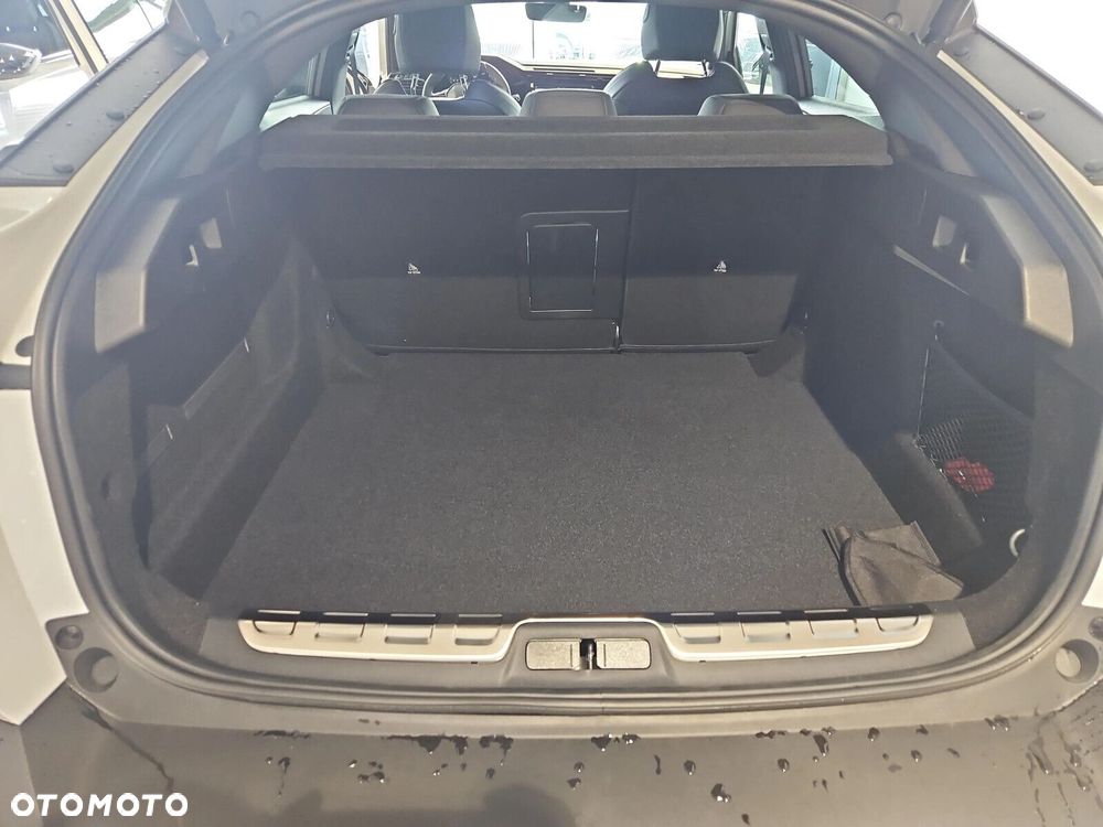Peugeot 408 - 13