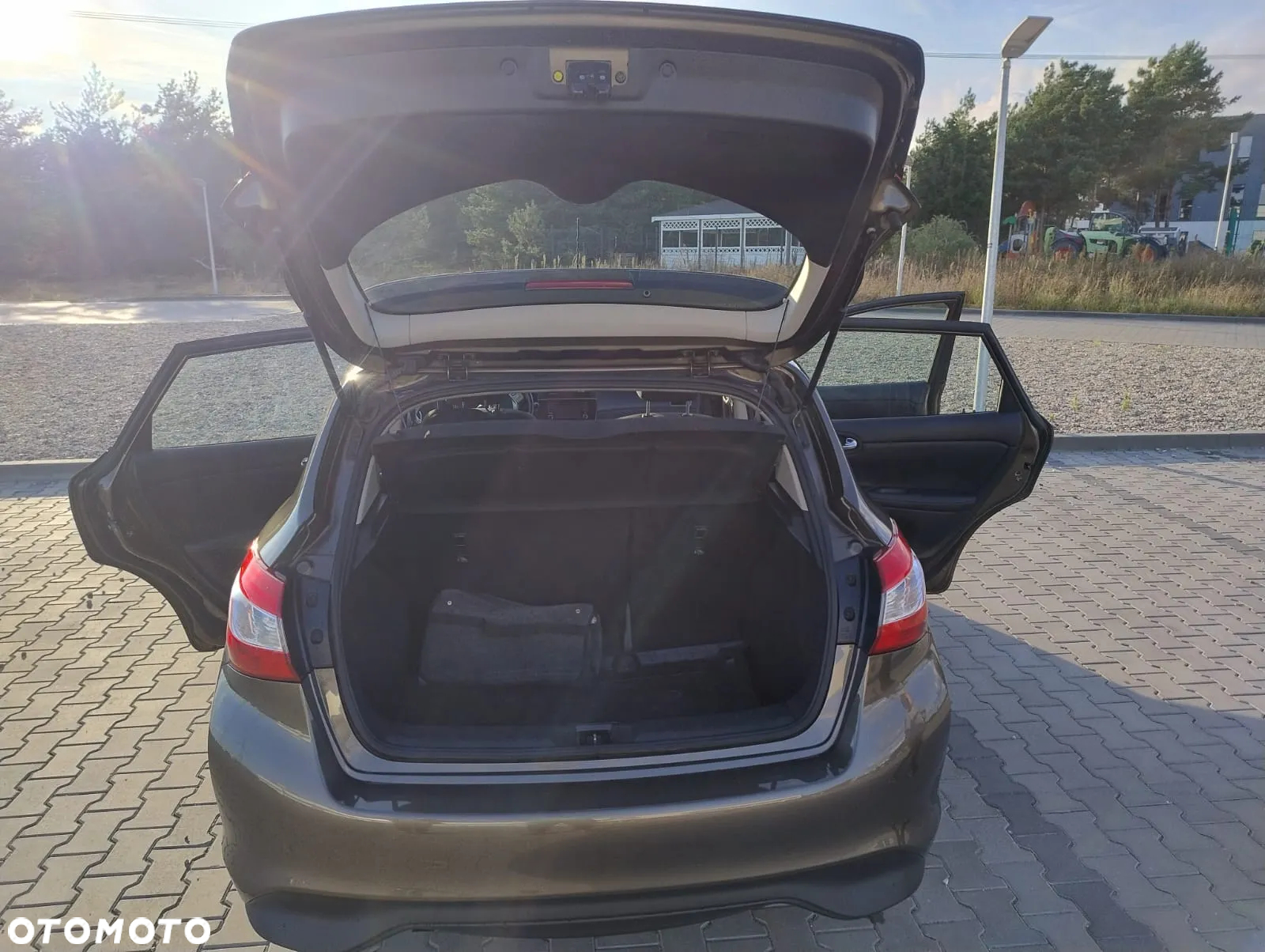 Nissan Pulsar 1.2 DIG-T Acenta EU6 - 13