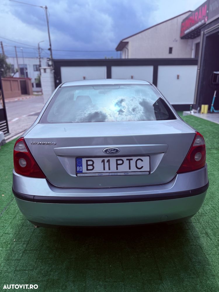 Ford Focus 1.6i 16V - 4