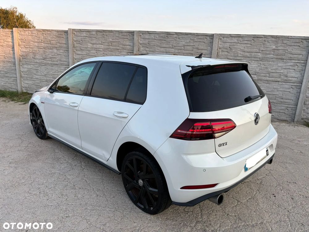 Volkswagen Golf GTI (BlueMotion Technology) DSG - 33