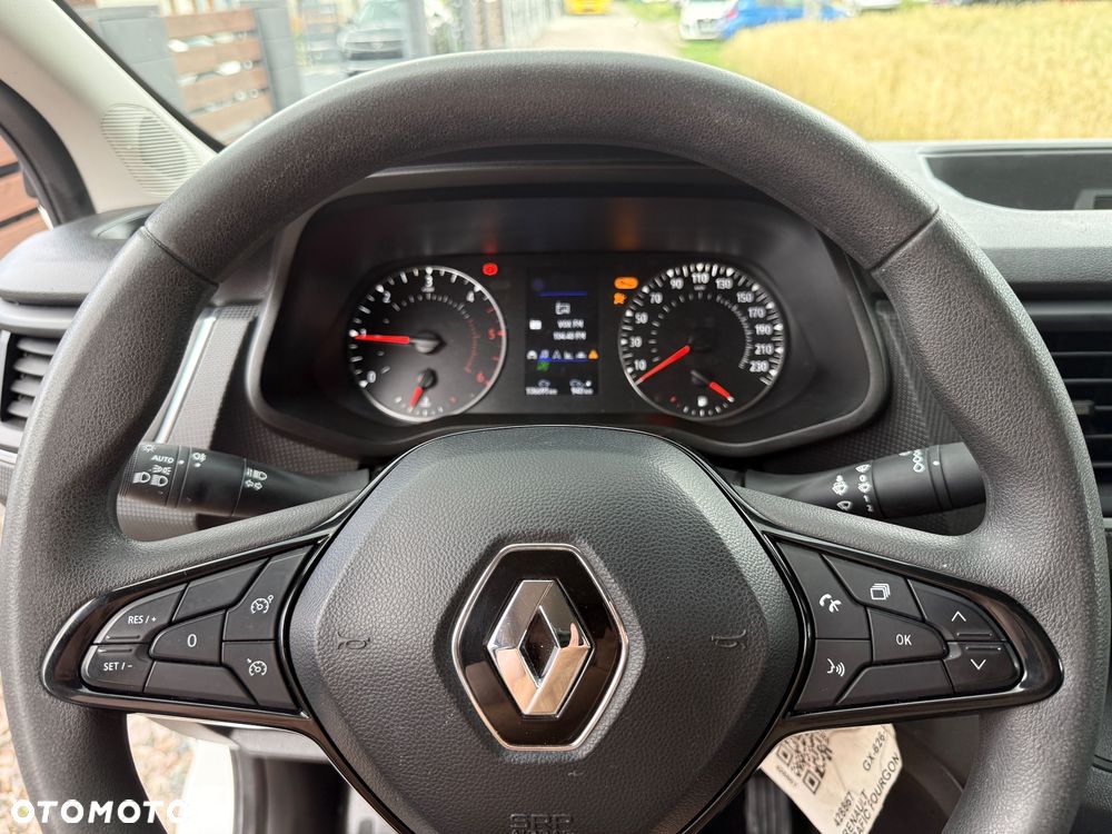 Renault Trafic - 23