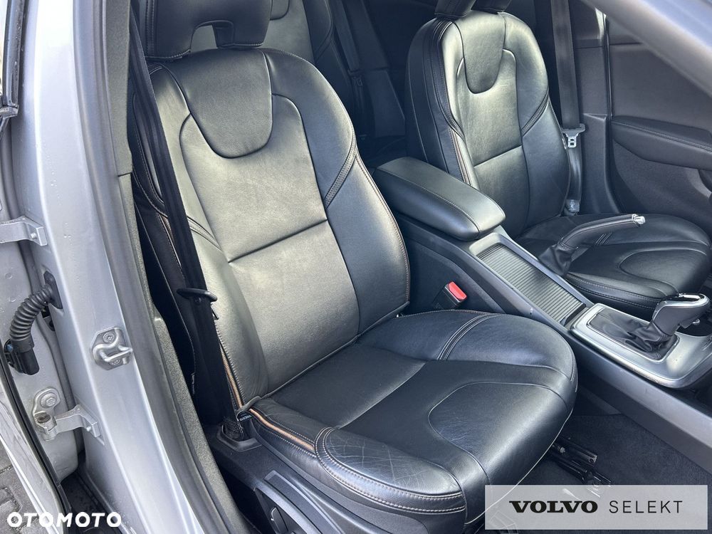 Volvo V40 - 22