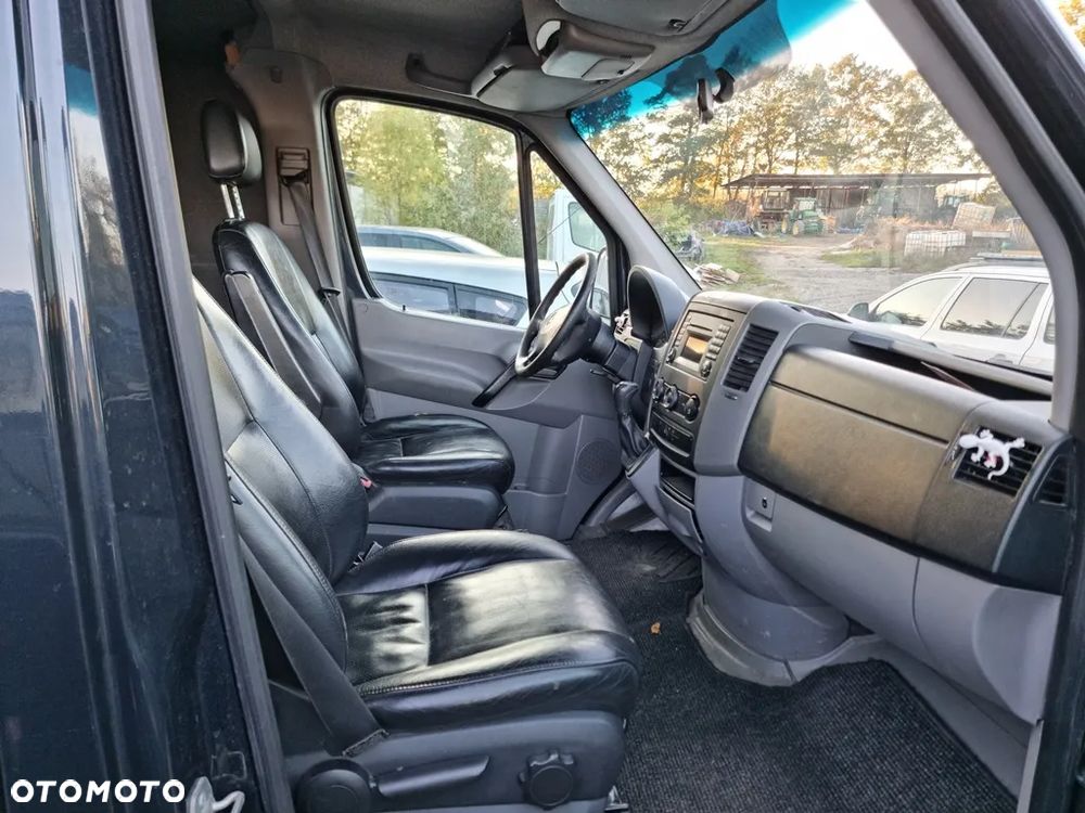 Mercedes-Benz Sprinter - 9