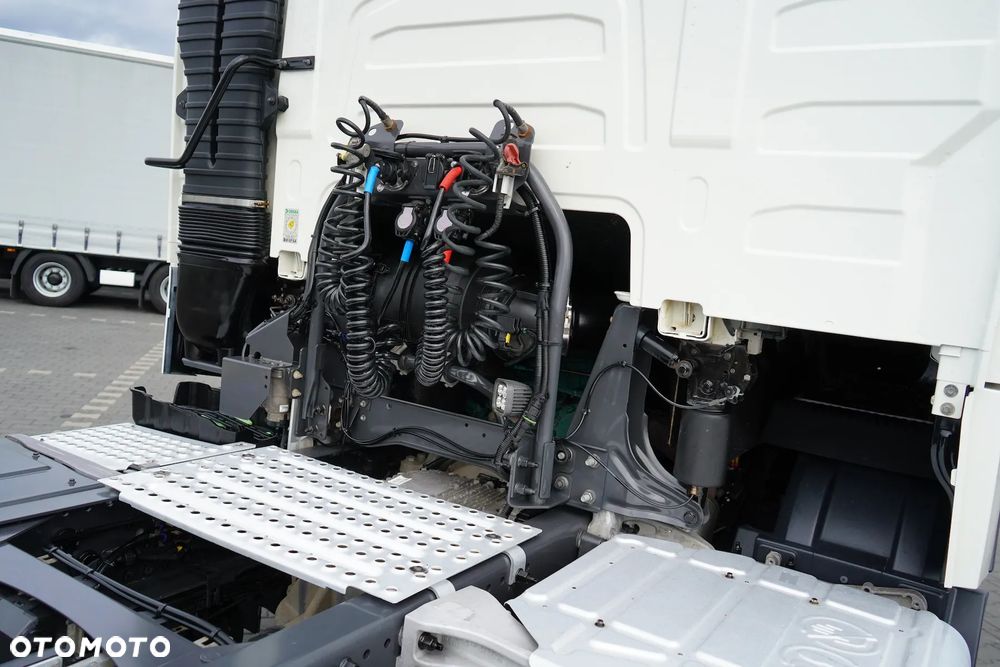 Volvo / FH / 460 / EURO 6 / ACC / HYDRAULIKA / NISKI / NOWY MODEL - 35
