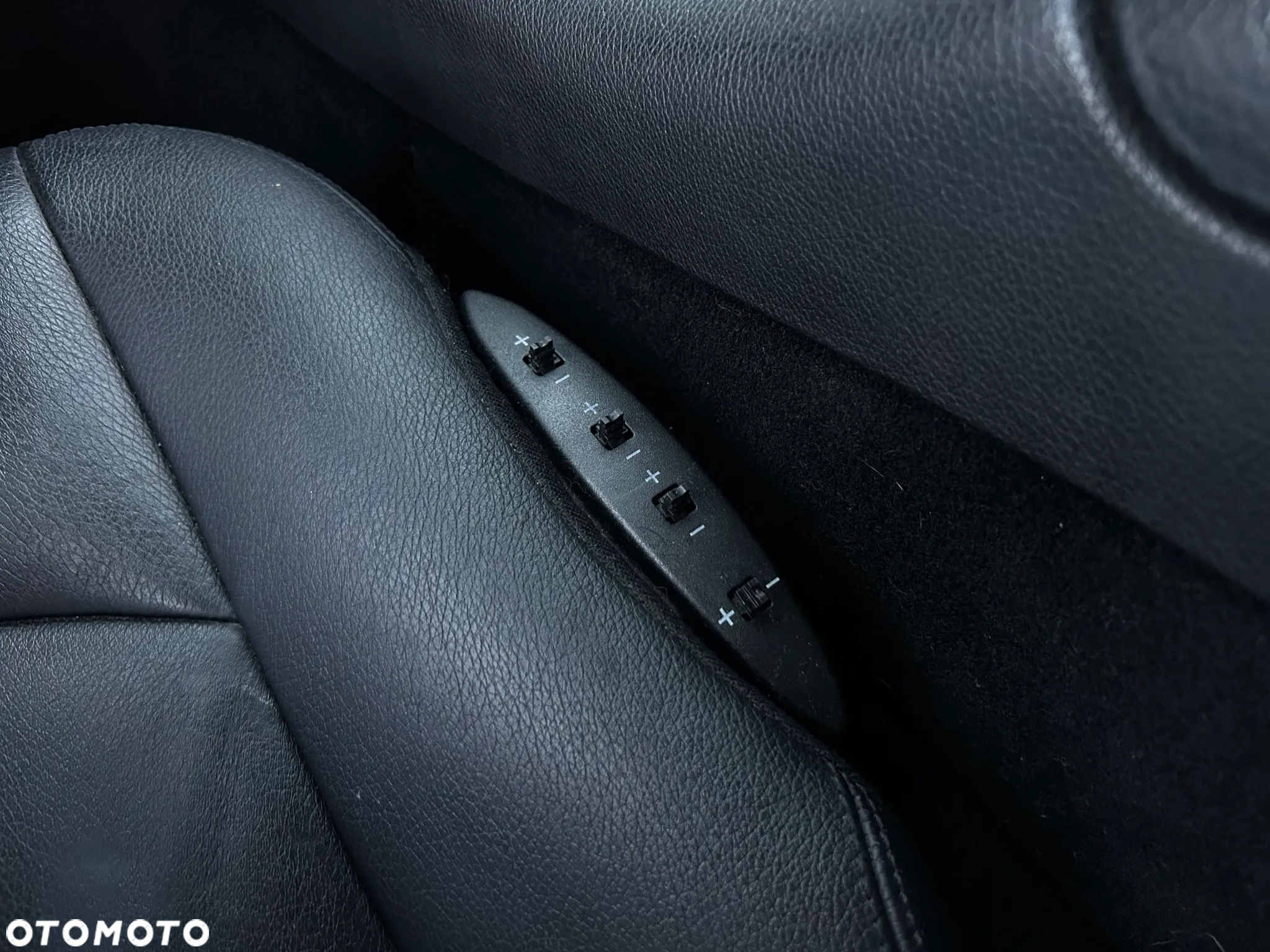 Mercedes-Benz CLK Coupe 220 CDI Avantgarde - 20
