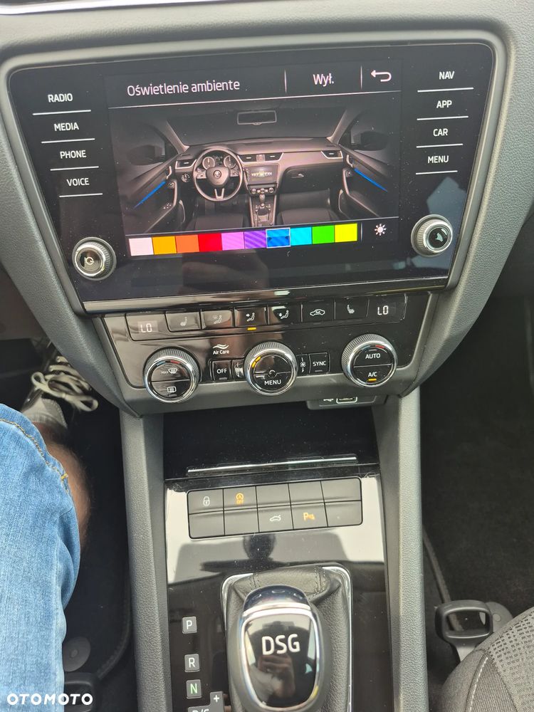 Skoda Octavia 2.0 TDI Elegance DSG - 30