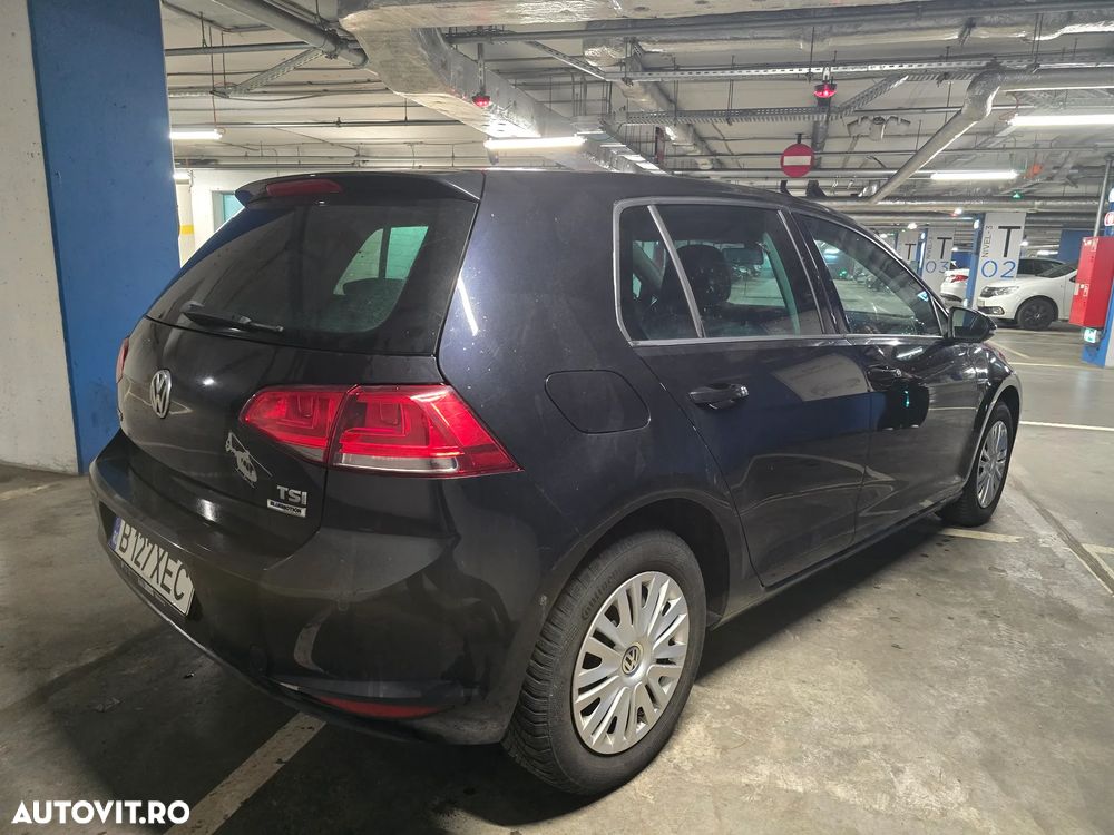 Volkswagen Golf - 6