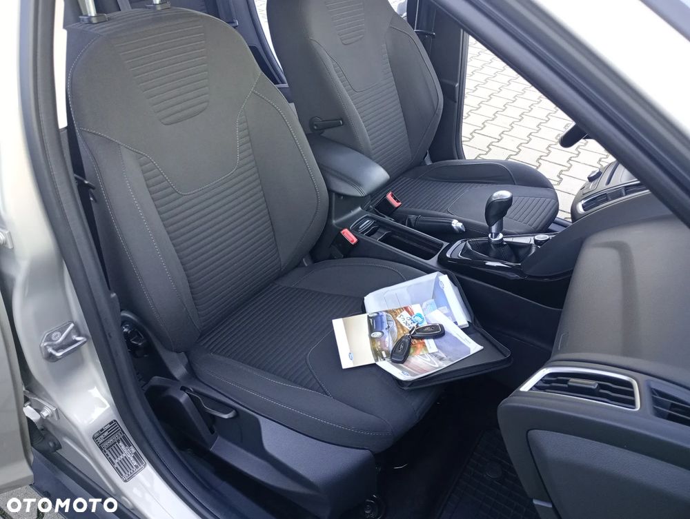 Ford Focus 2.0 TDCi DPF Start-Stopp-System Titanium - 13