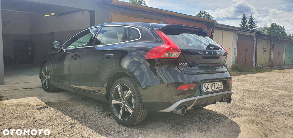 Volvo V40 - 24