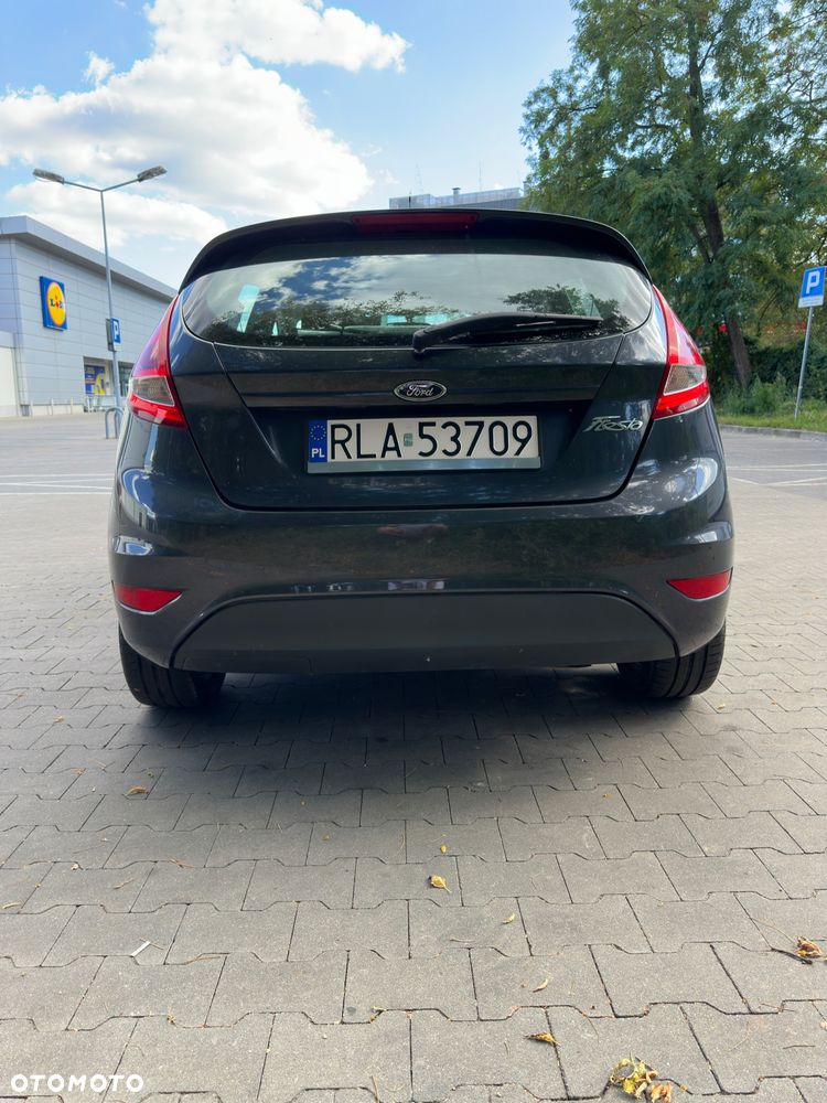 Ford Fiesta - 10