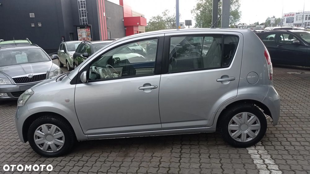 Daihatsu Sirion 1.3 - 9