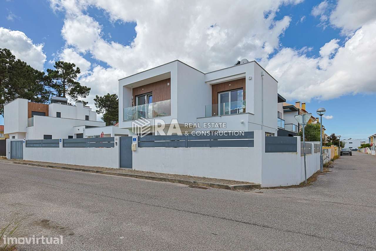 Moradia T3 Venda em Azeitão (São Lourenço e São Simão),Setúbal - Grande imagem: 2/27