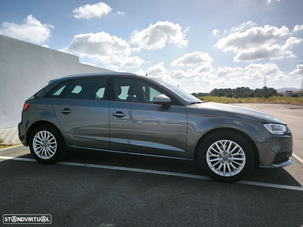 Audi A3 Sportback 1.6 TDI - 10