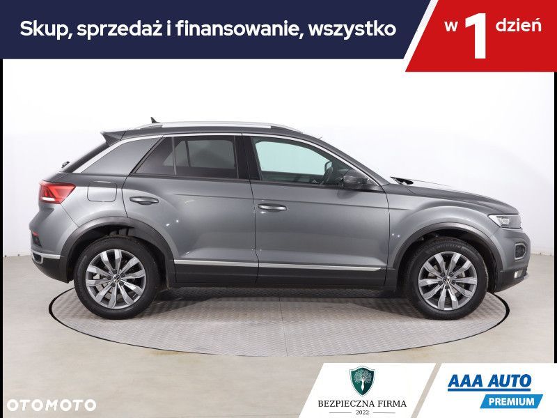 Volkswagen T-Roc - 7