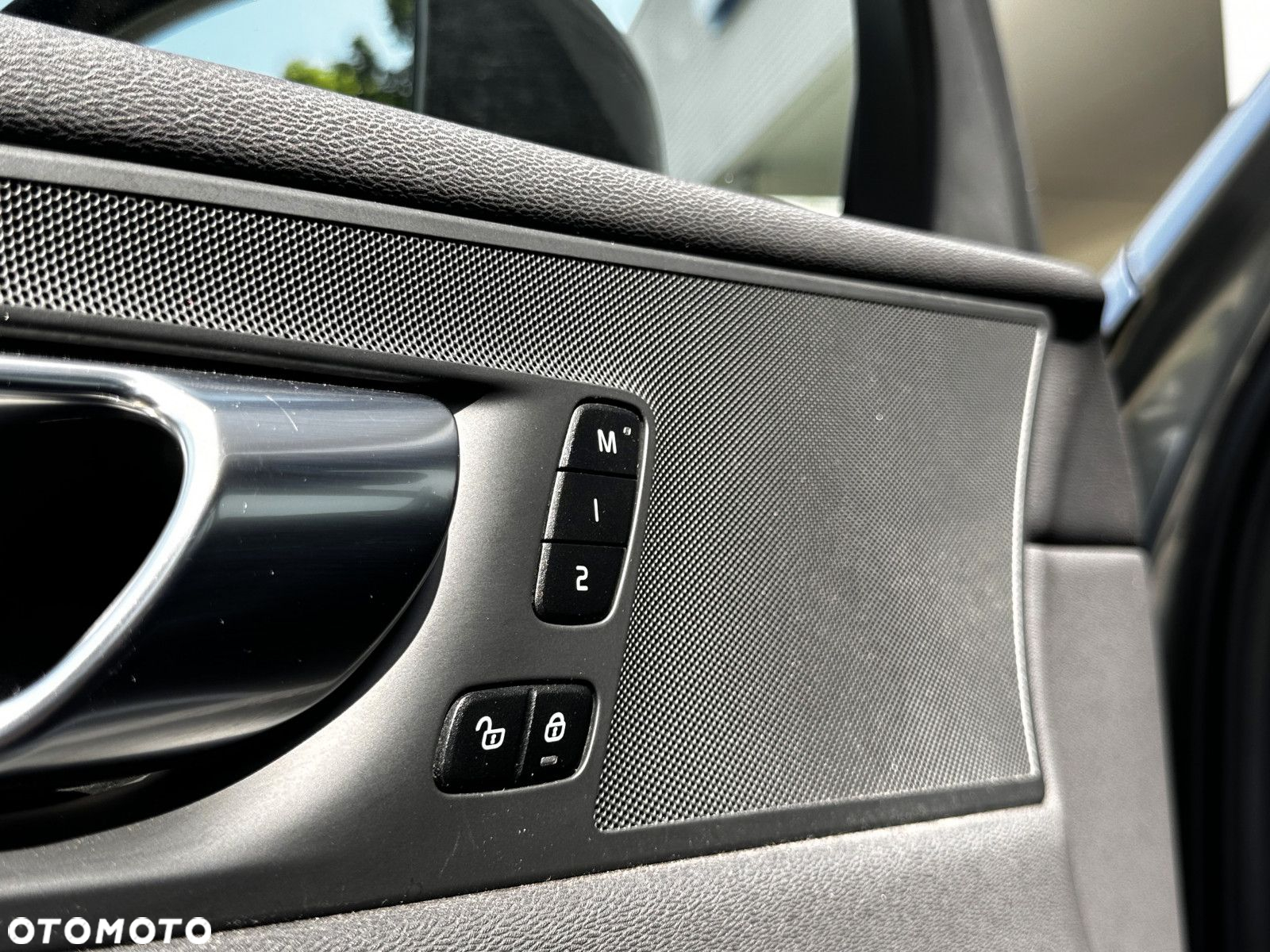 Volvo XC 60 - 18