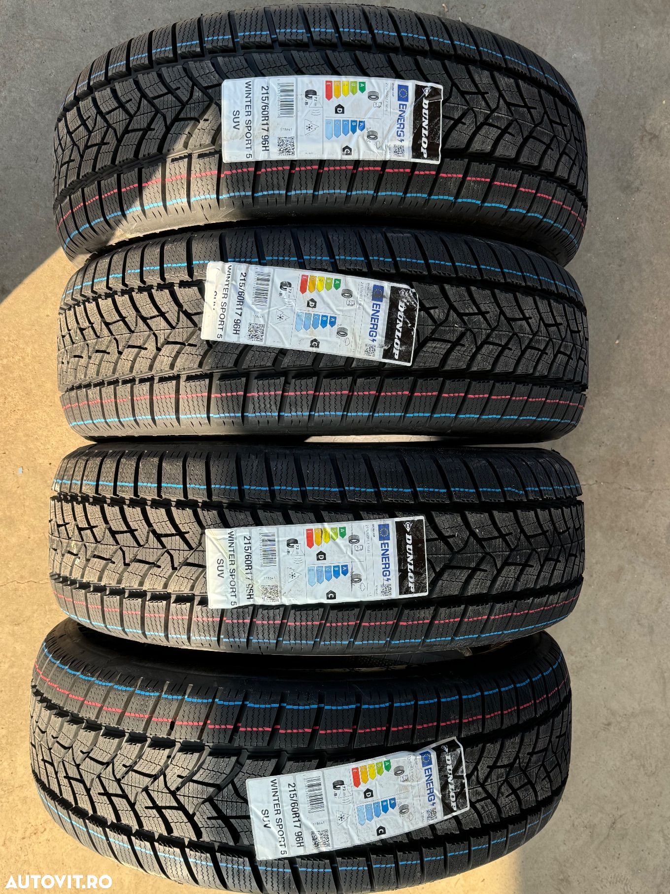 Vând 4 anvelope 215/60/17 Dunlop de iarnă noi - 1