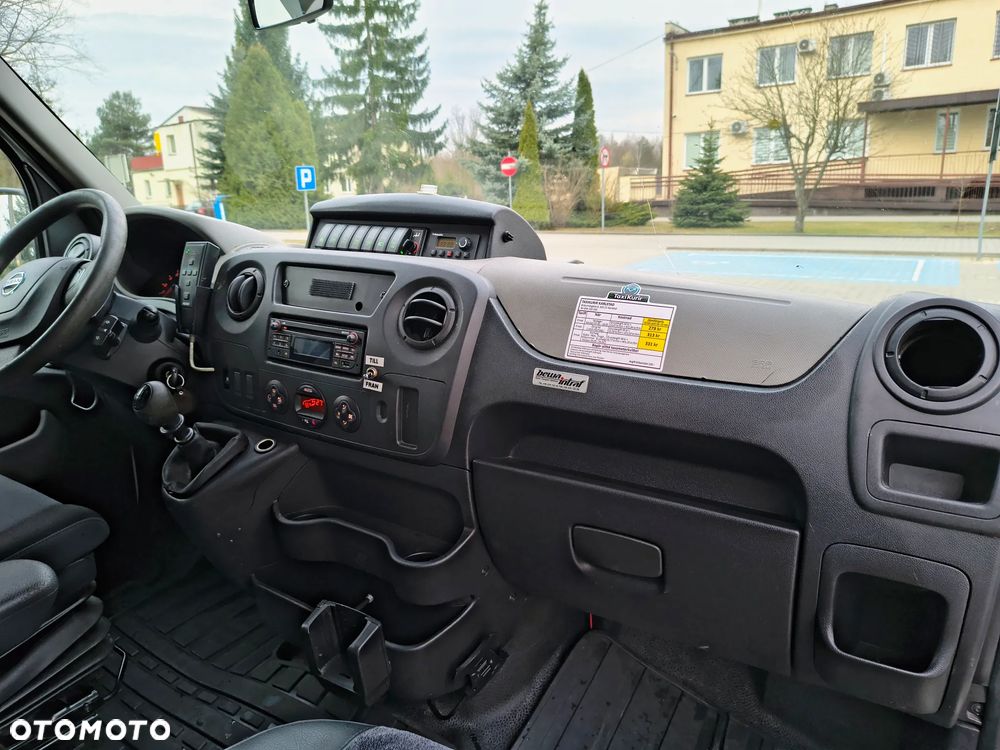 Nissan NV400 F35.13 L3H2 FWD Pro - 24