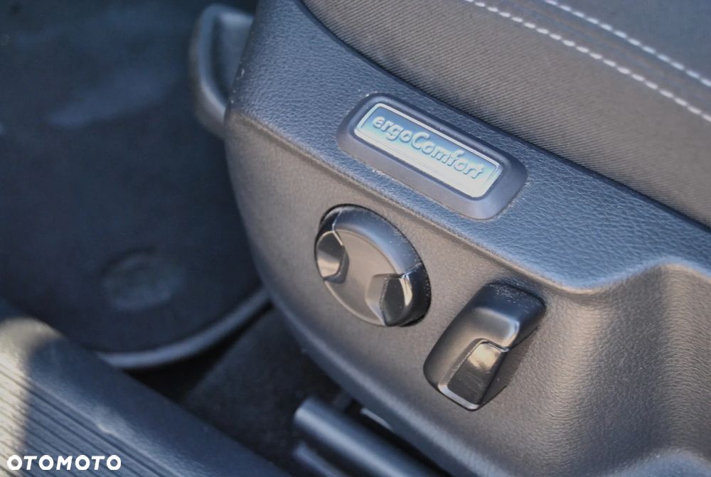 Volkswagen Passat Variant 1.5 TSI OPF DSG Comfortline - 13