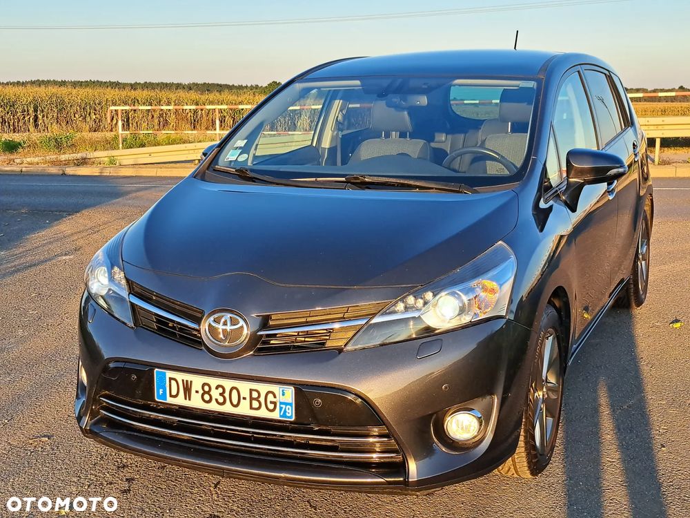 Toyota Verso 1.6 D-4D Prestige - 39