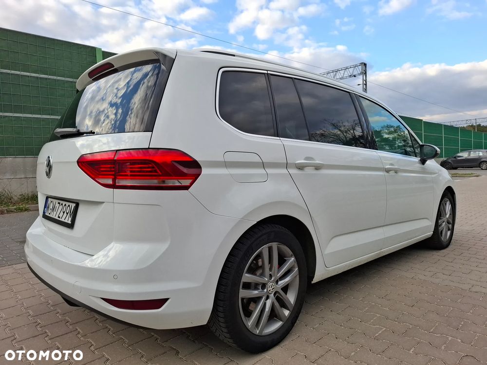 Volkswagen Touran 2.0 TDI SCR DSG Highline - 8