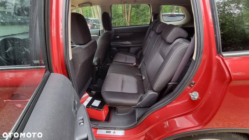 Mitsubishi Outlander 2.0 Intense 4WD CVT - 21