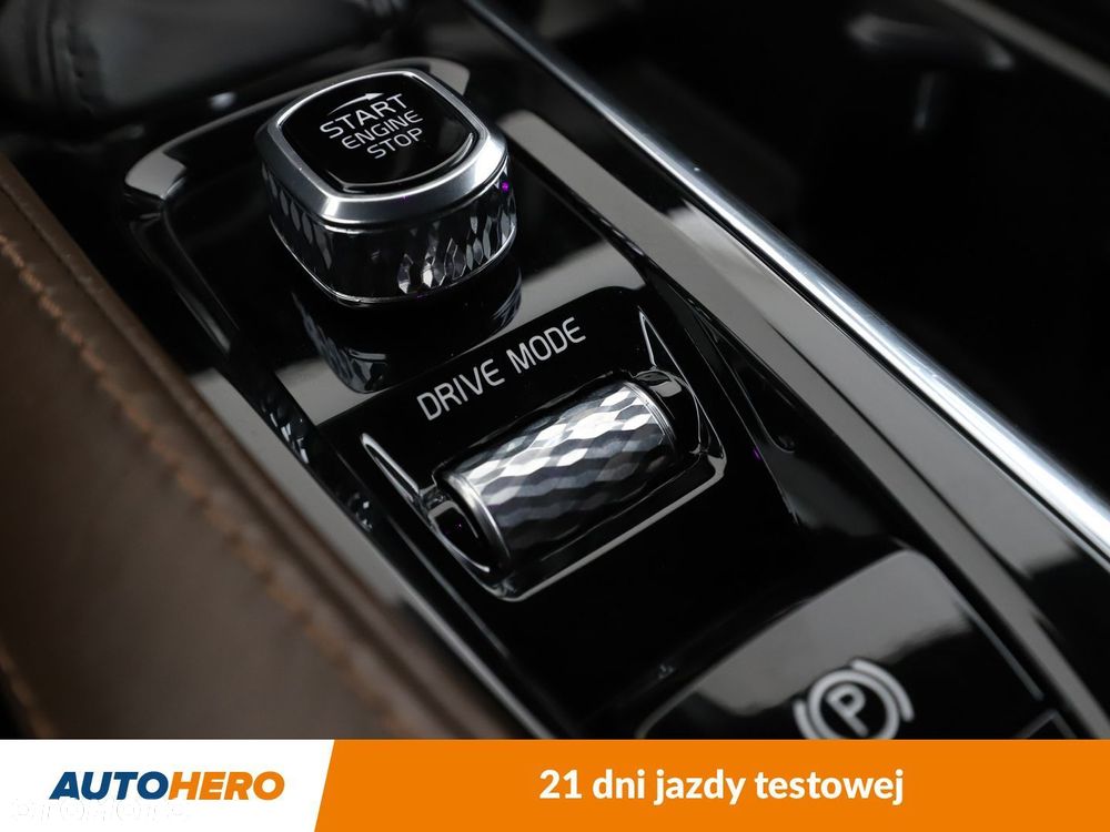Volvo V90 Cross Country - 27