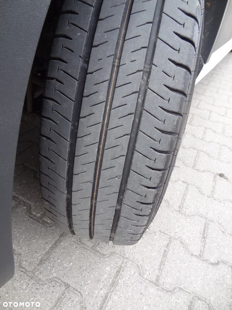 Volkswagen Crafter 2 L2H2 Furgon 35 Średni - 30
