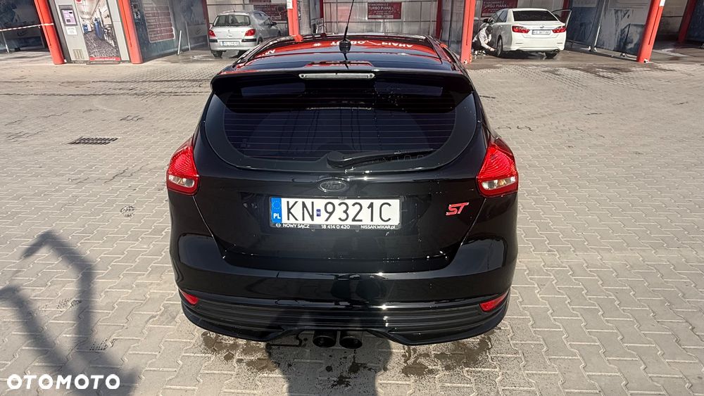 Ford Focus 2.0 EcoBoost ST - 6