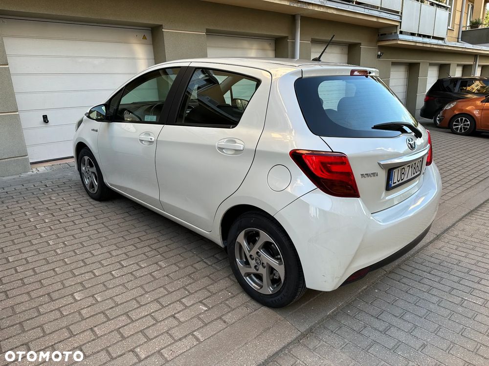 Toyota Yaris - 4