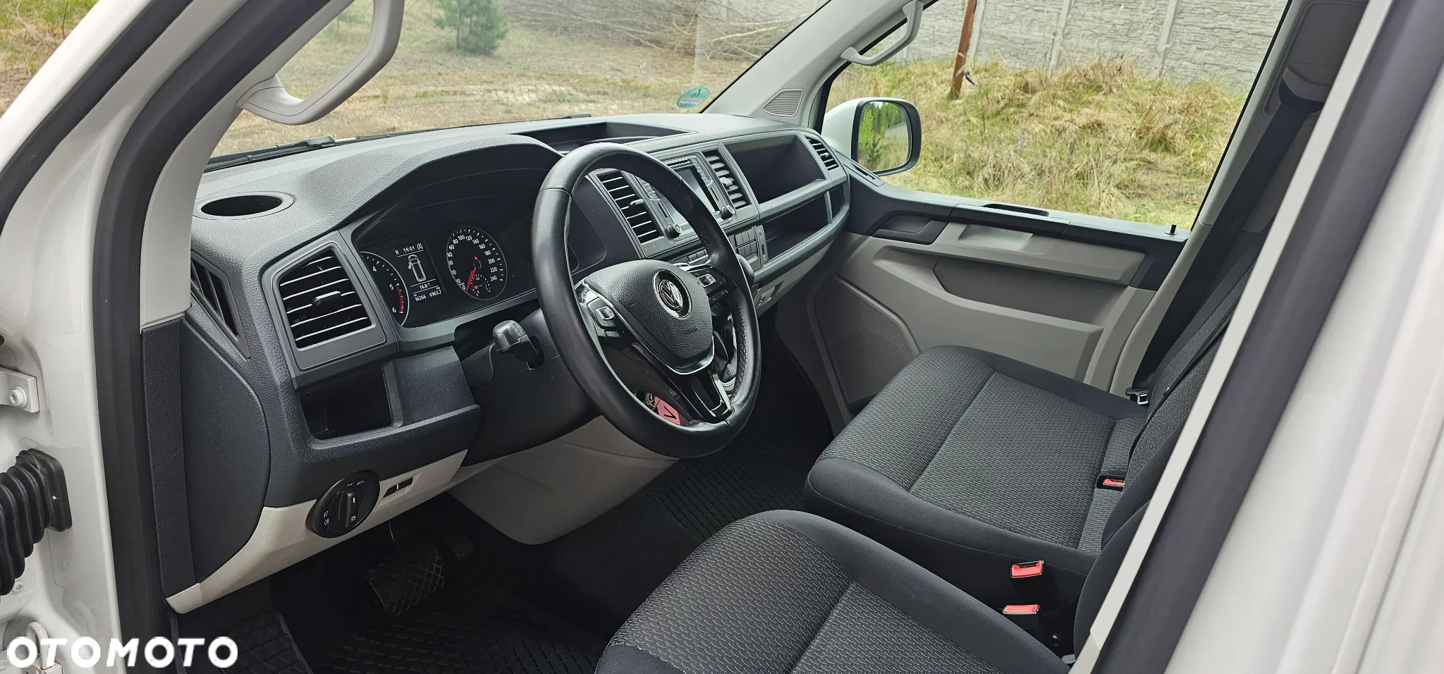 Volkswagen Caravelle 2.0 TDI L2 Comfortline DSG - 13