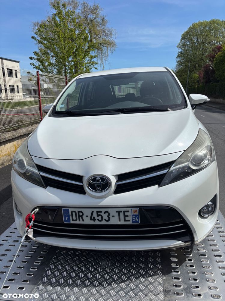 Toyota Verso - 2