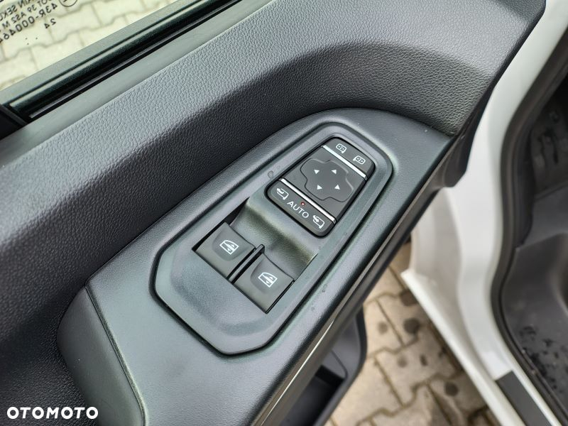 Renault Trafic - 14