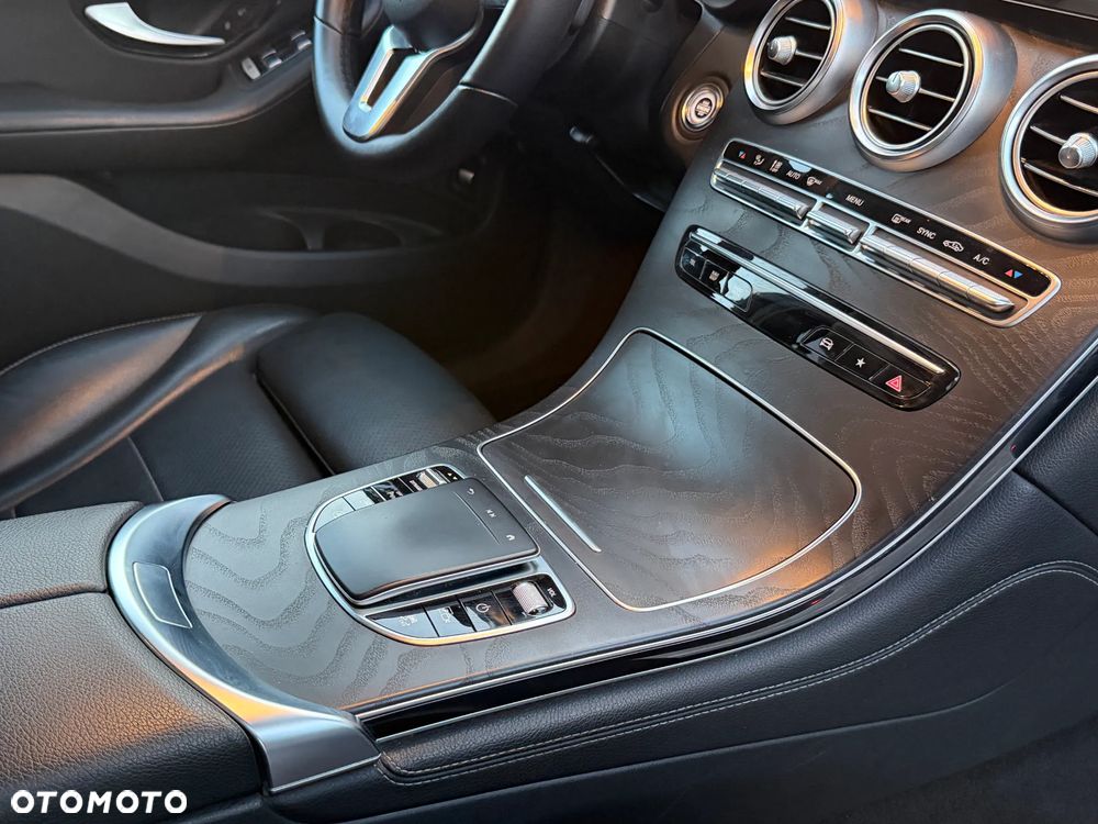 Mercedes-Benz GLC 200 d 4-Matic Business Edition - 27