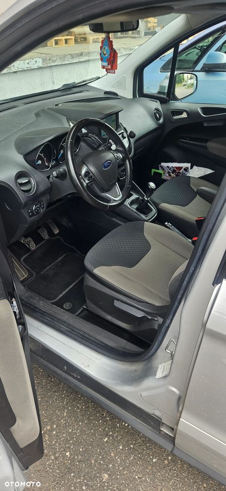 Ford Tourneo Courier 1.0 EcoBoost Titanium - 10