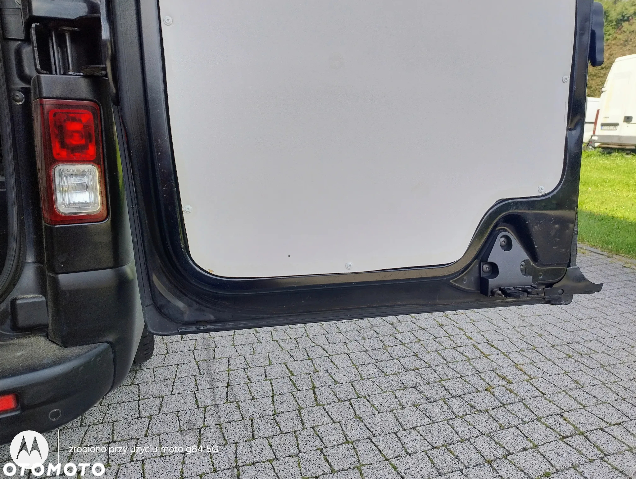 Renault TRAFIC 1.6 DCI (145KM) LONG (L2H1) STAN IDEALNY FULL OPCJA KLIMA NAWIGACJA TEMPOMAT WEBASTO 100% BEZWYPADKOWY NIE MA RDZY ! ! ! - 35