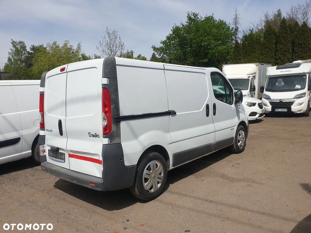 Renault trafic - 5