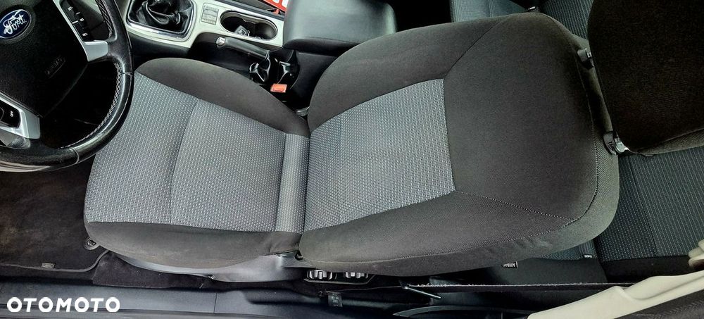 Ford Mondeo - 27