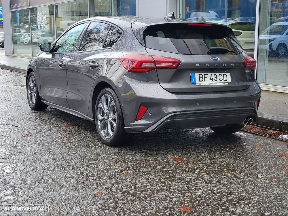 Ford Focus 1.0 EcoBoost MHEV ST-Line X - 4