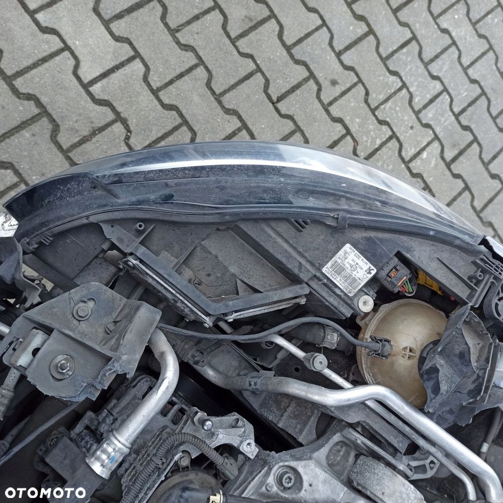 Peugeot 308 SW Lampa przód prawa KCAC - 3